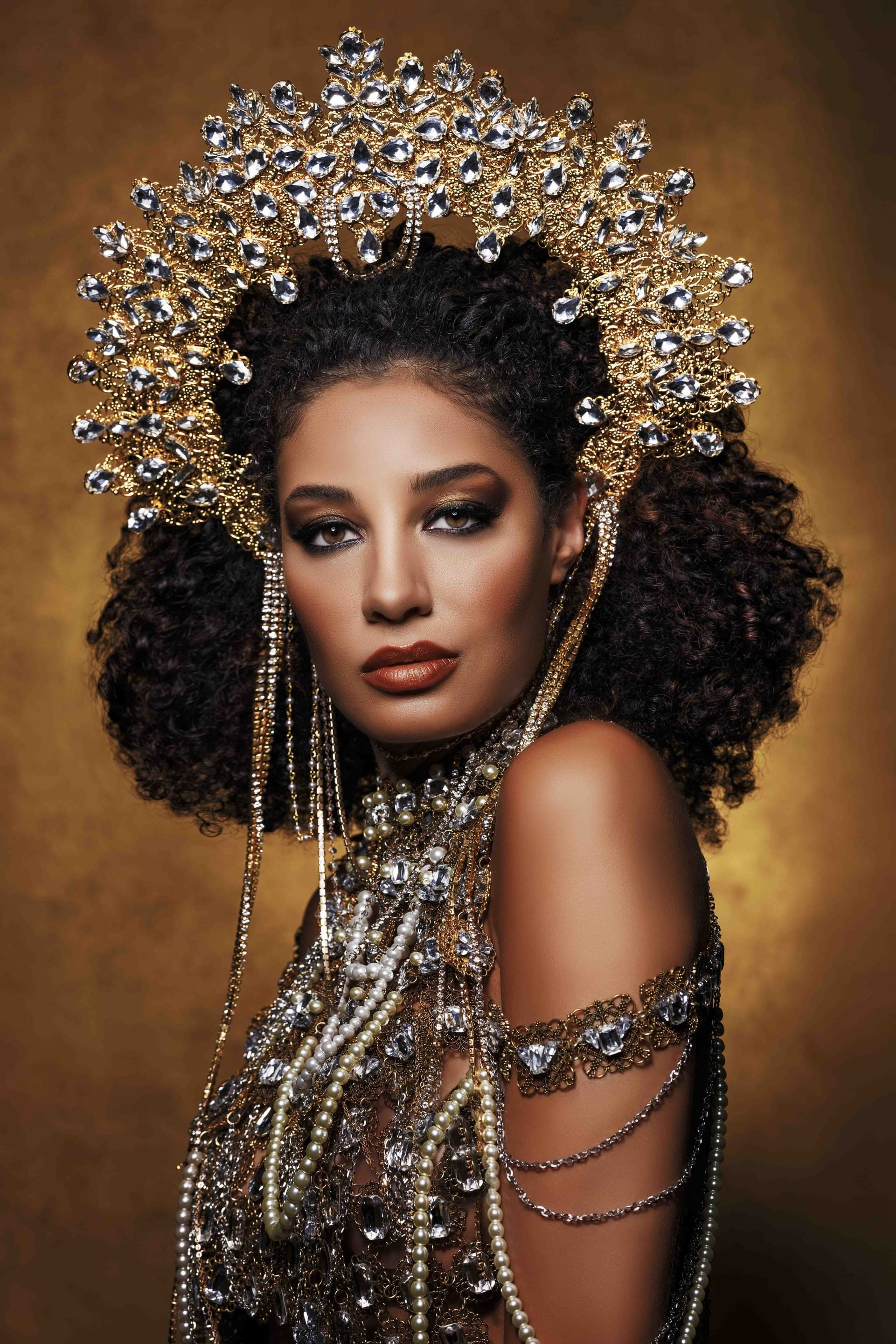 Glamour & Editorial for Toronto clients, by FABLE Studios, Vaughan boudoir photographer